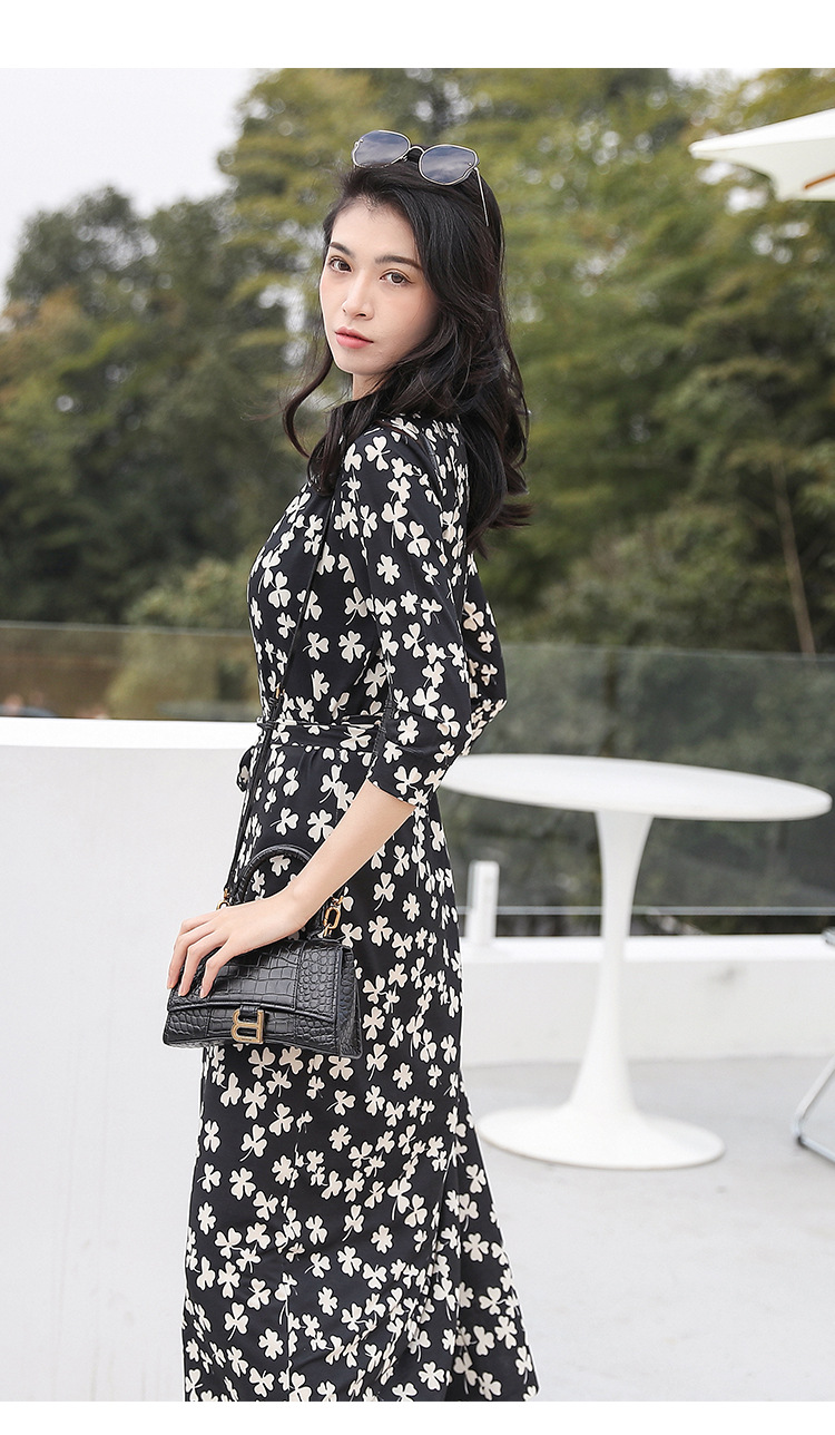 pg dvf裹身裙2022夏季新款黑底白花轻熟风气质绑带裹身裙连衣裙女