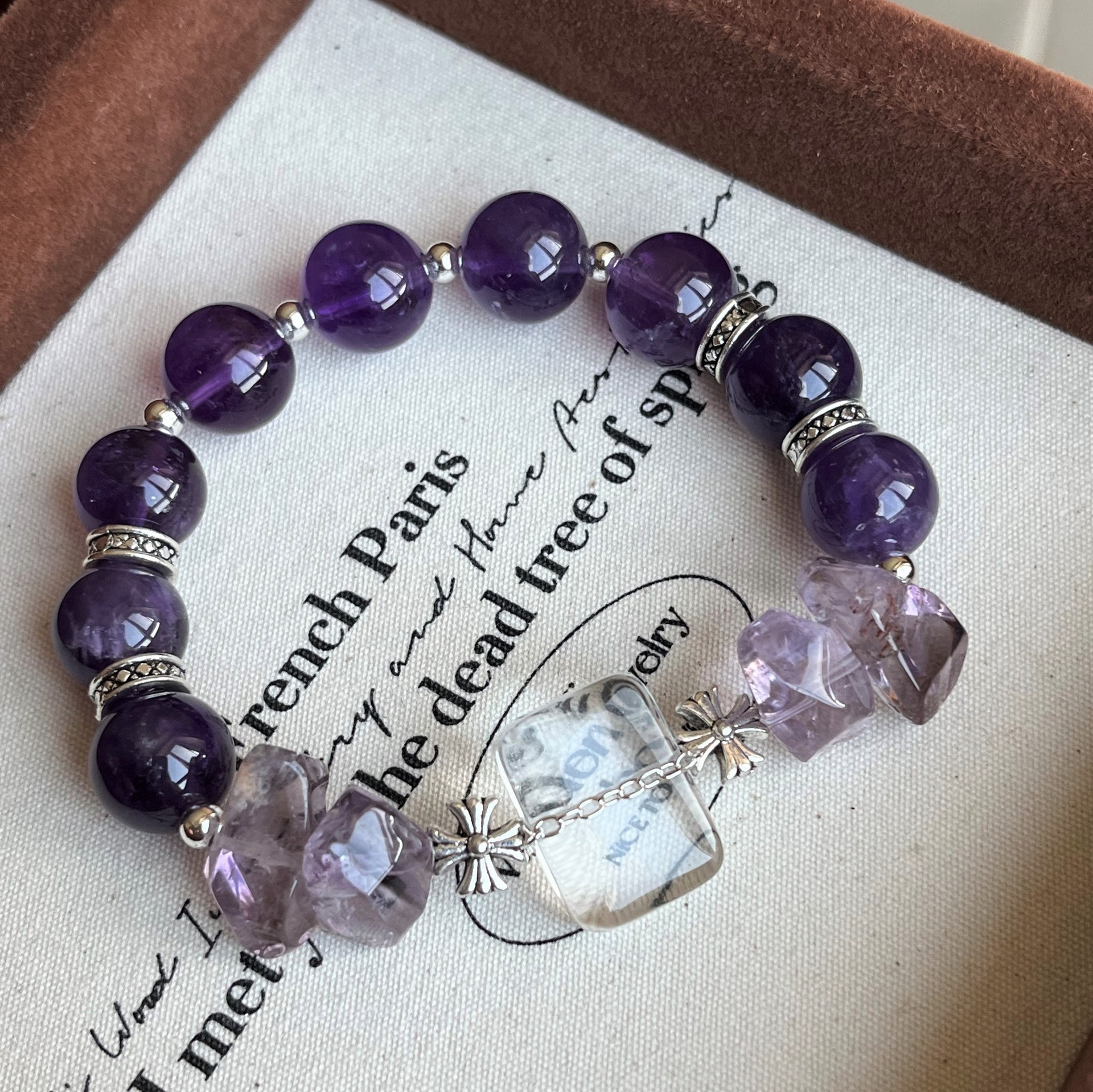 天然紫水晶 白水晶寓意紫气东来 双尖是原石 不是精抛 个别有坑