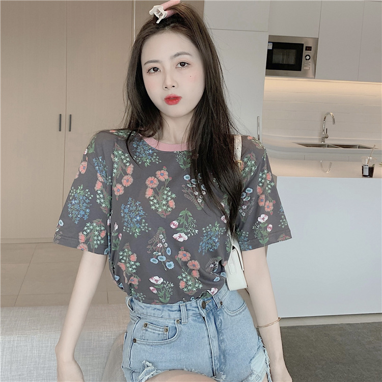 小碎花t恤女装图片