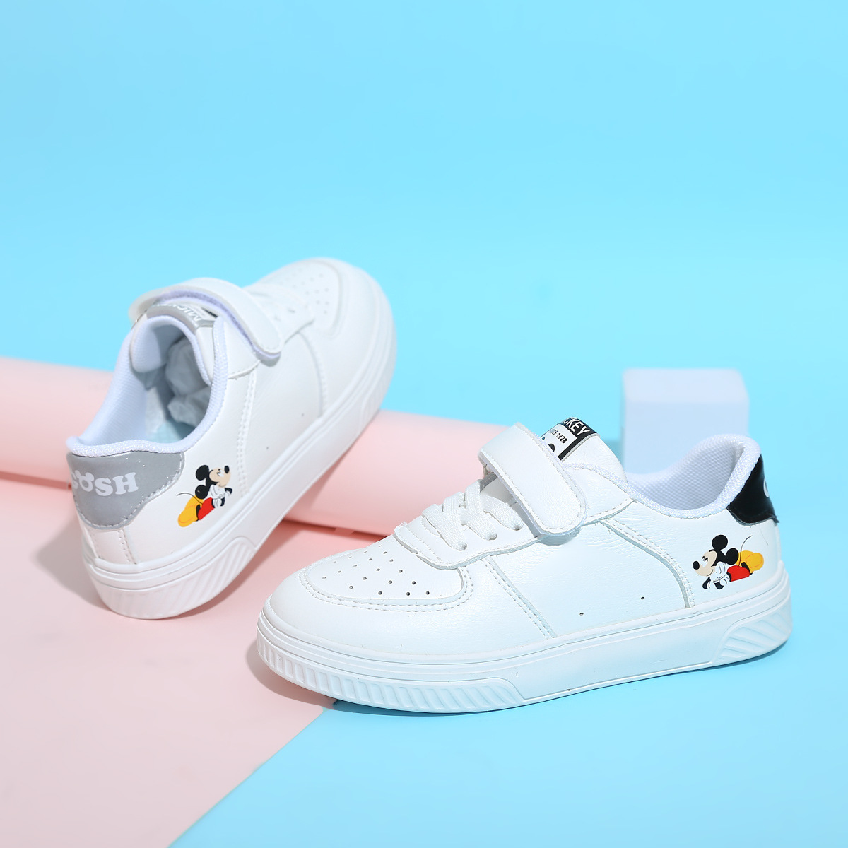 2022新款童鞋男童运动鞋儿童软底春宝宝魔术贴小白鞋女童白色板鞋