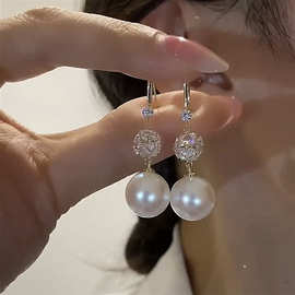 法式优雅微镶闪钻珍珠耳环女新款高级感轻奢简约时尚不掉色耳坠潮