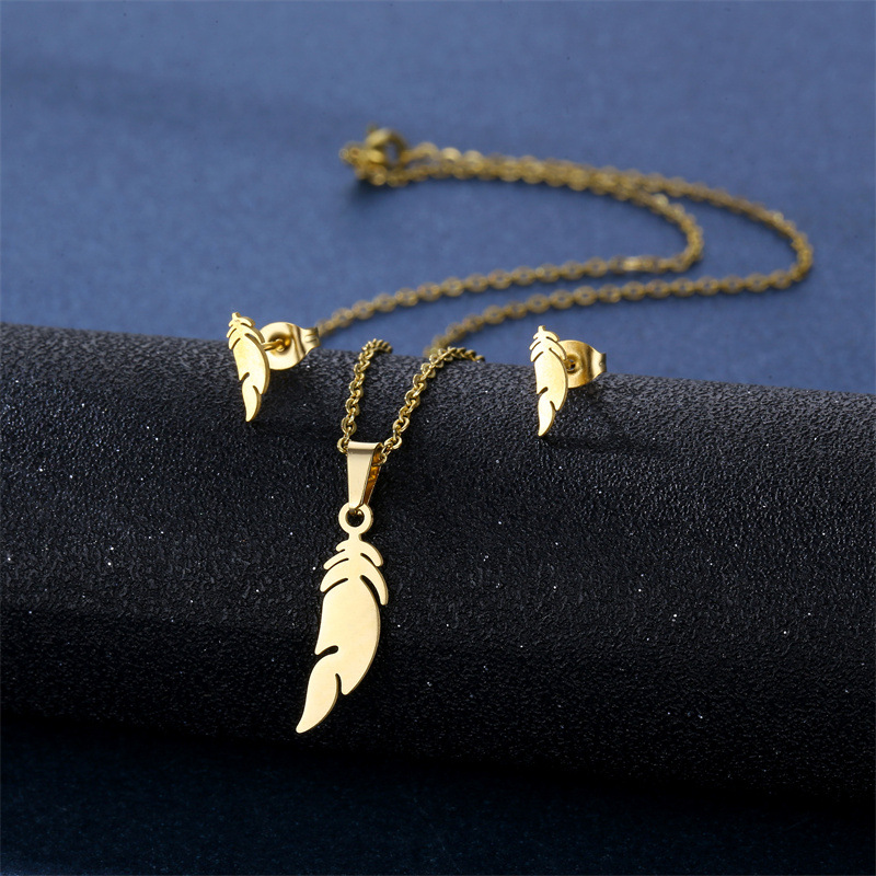 Stainless Steel Cold Feather Necklace and Earring Suit Female Online Influencer Accessories Mori Style Korean Niche Clavicle Chain Jewelry