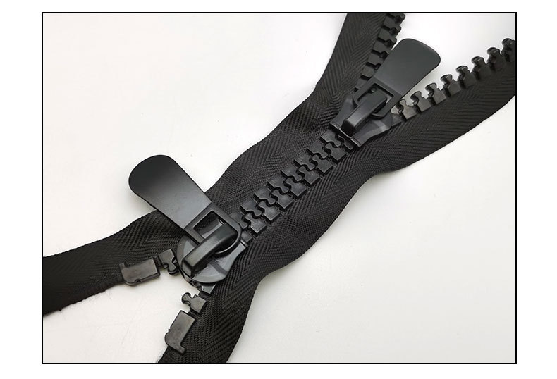 商品描述材质树脂产地浙江货号9903功能自锁是否码装拉链否款式双开尾