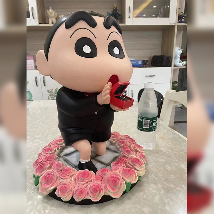 工厂直营蜡笔小新动漫手办模型玩具批发优质版 求婚蜡笔小新手办