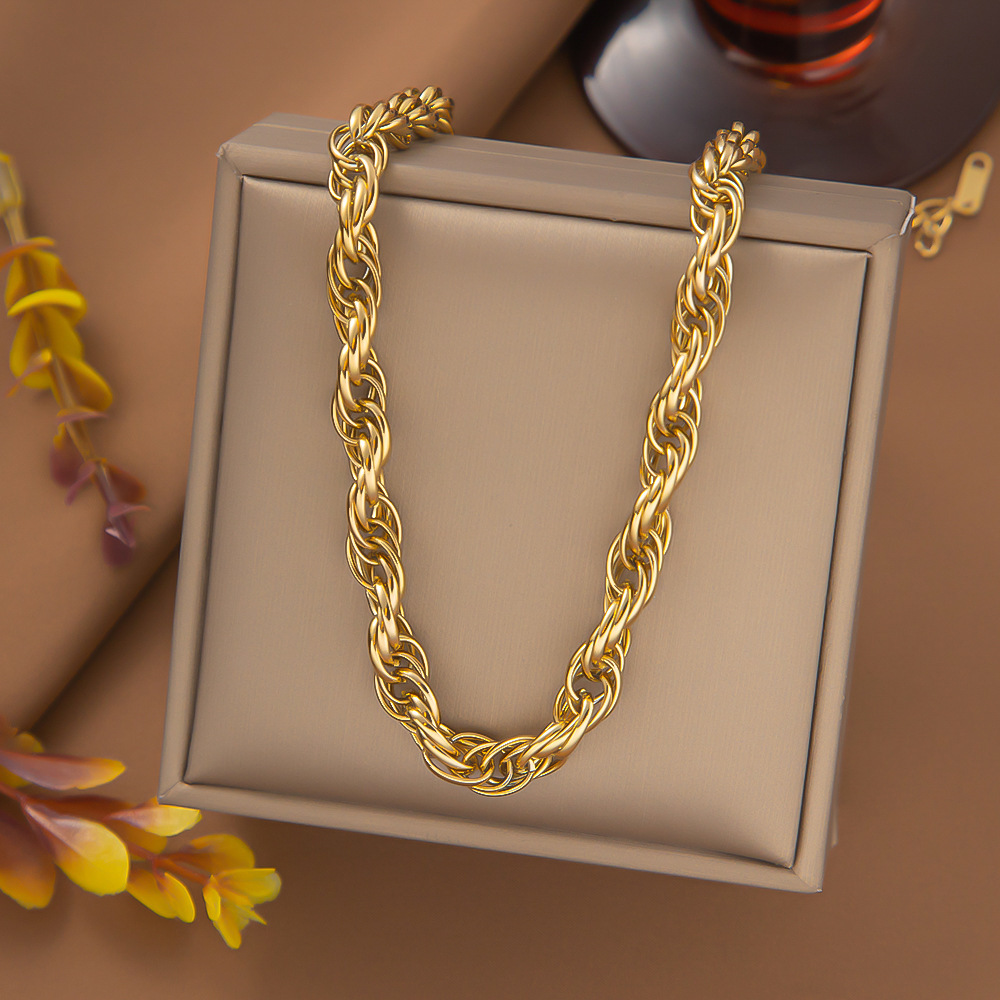 欧美跨境真空电镀18k金质感 8mm粗麻花项链ins设计感锁骨链情侣潮