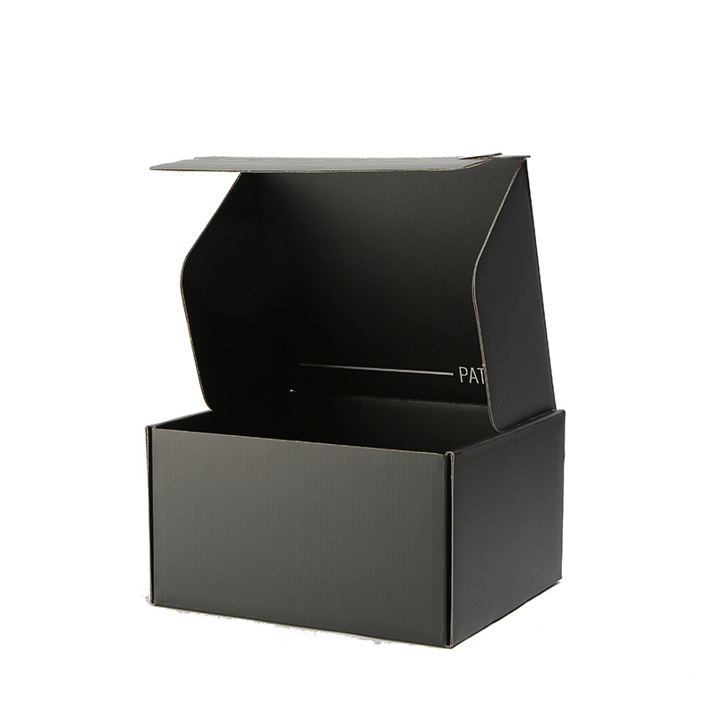 黑色飞机盒现货批发定 制特硬正方形纸盒女西装大号包装小纸箱 订