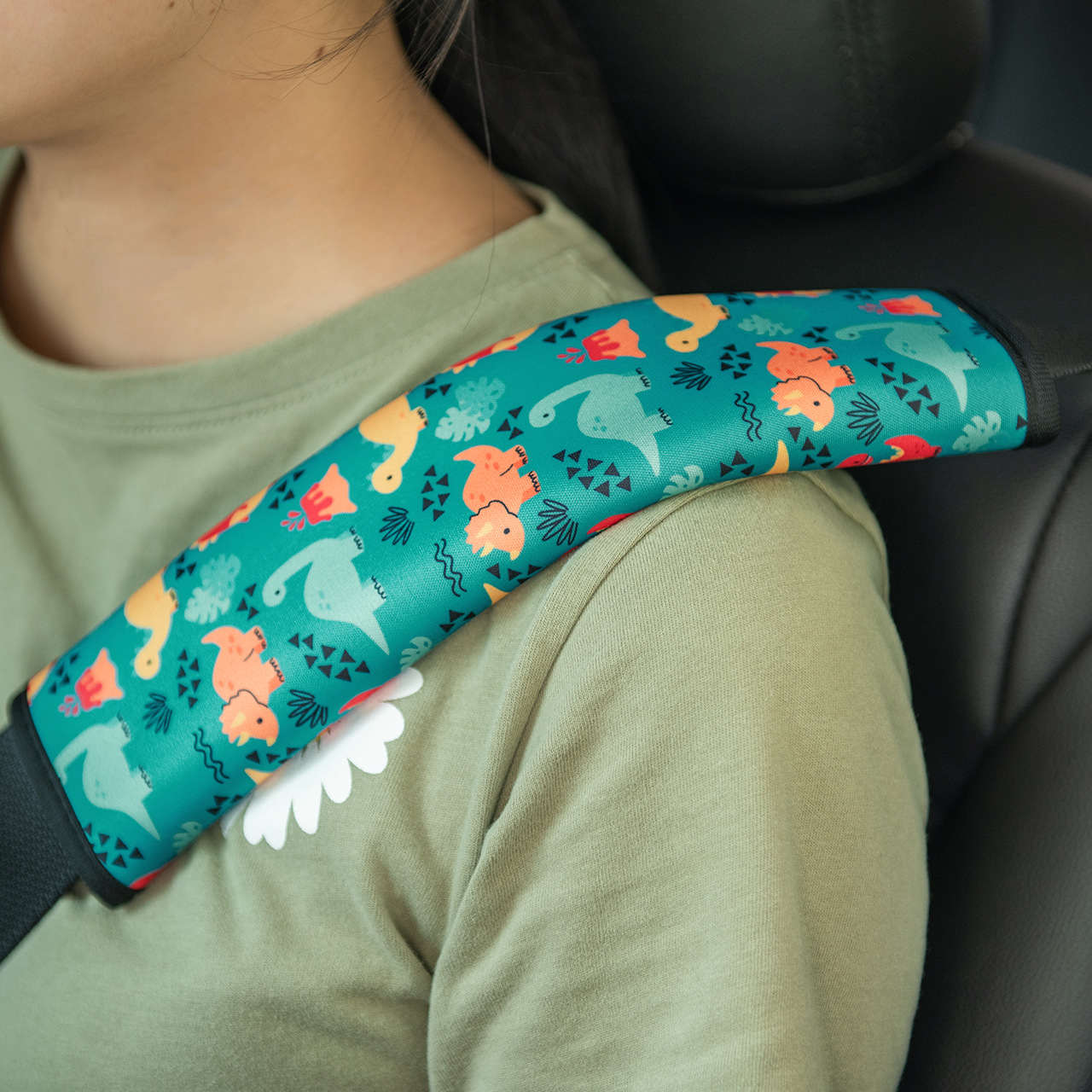 汽车安全带护肩带一对儿童安全带固定器护肩套加厚保险带辅助绑带