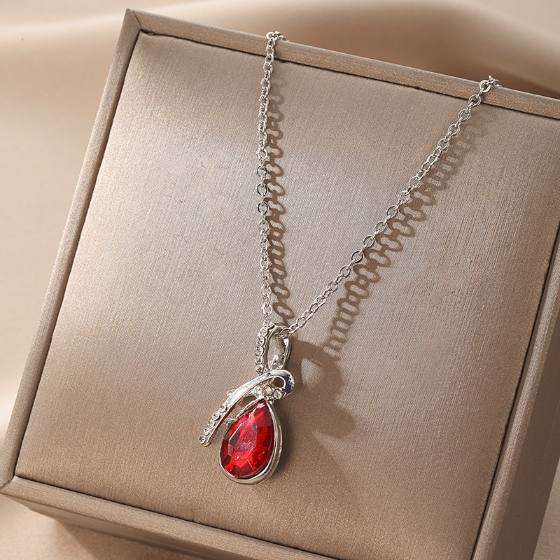 欧美外贸新款水晶项链短款天使之泪锁骨链女生礼物速卖通热销饰品