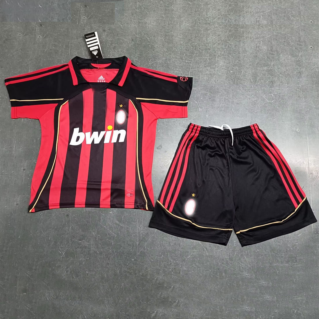 06-07ac米兰主场儿童复古球衣短袖足球服套装学生赛服一套代发