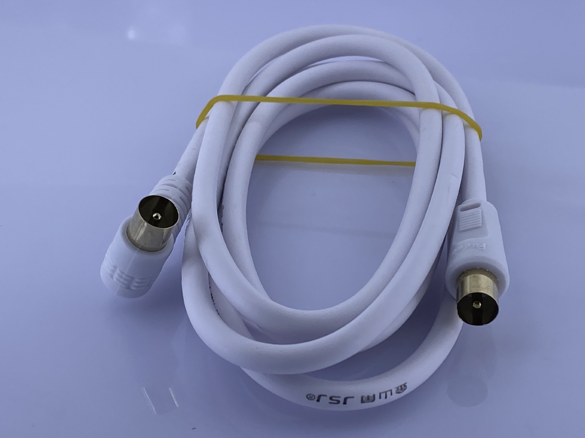 电视天线有线闭路线tv电视机线rf射频线视频线信号线连接线机顶盒