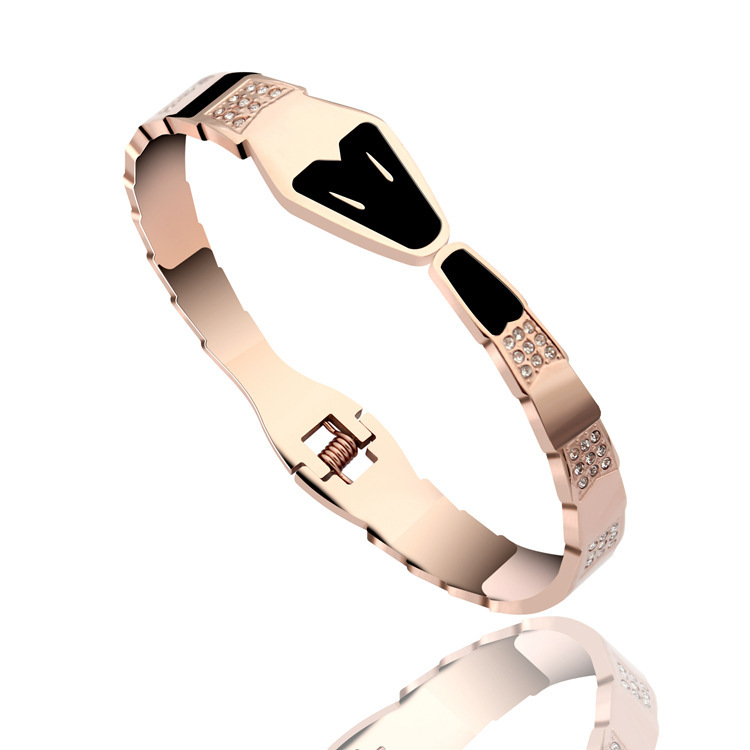 钛钢首饰批发 黑色滴油蛇手镯 18k金外贸蛇头带钻女士手环速卖通