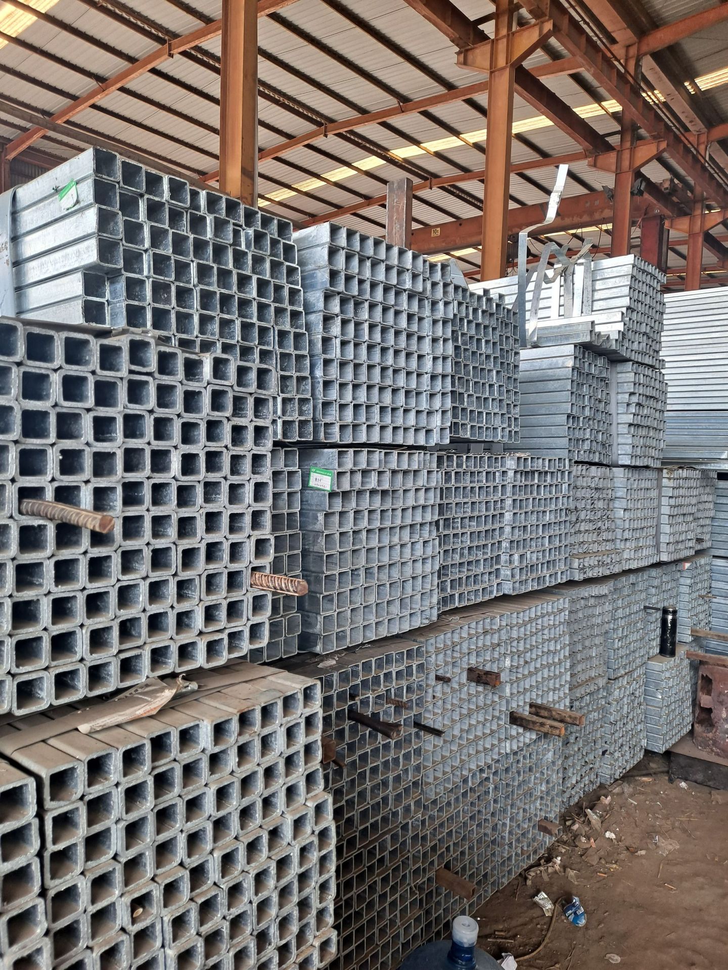 镀锌方管热镀锌q235b方形钢管度锌管电梯钢管成都现货厂家型钢