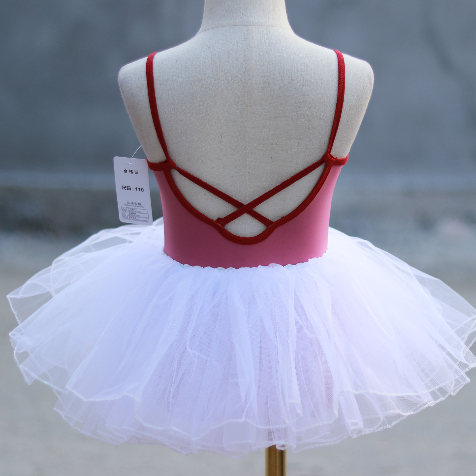 儿童舞蹈纱裙女童四层蓬蓬裙半身裙网纱裙女孩芭蕾裙白色跳舞裙子