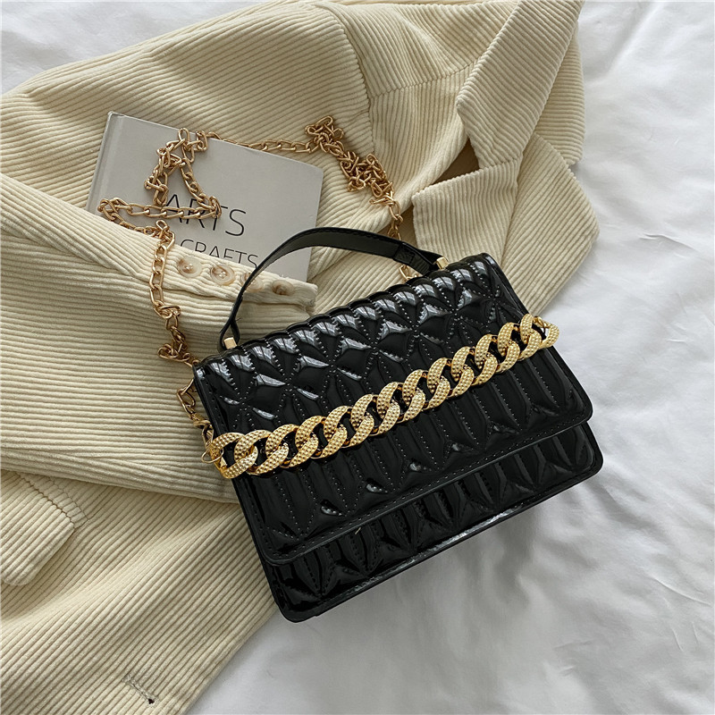 Casual Design Simple Sense Fashion Small Handbags Female 2021 New Trendy Temperamental Popular Shoulder Messenger Bag Female