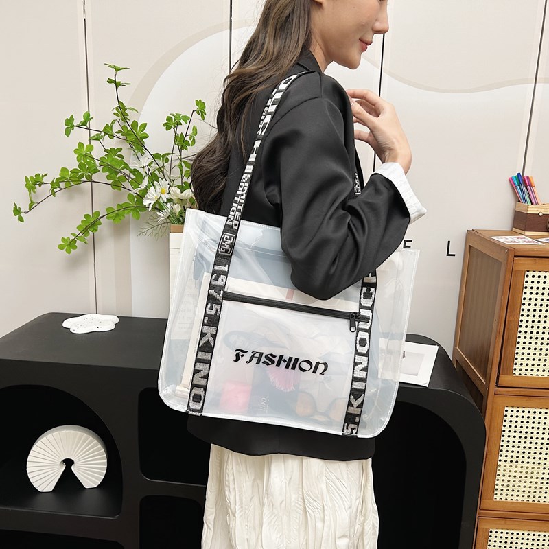 New Minority Simple Transparent PVC Shoulder Bag Fashionable Stylish Gel Bag Casual Trend Large Capacity Totes women bag