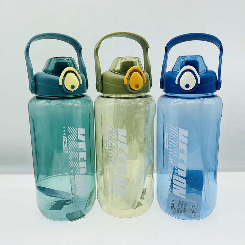 Tianyi New Sports Fitness Straw Sports Bottle Large Capacity 2000ml Portable Water Cup Male Kettle Water Bottle