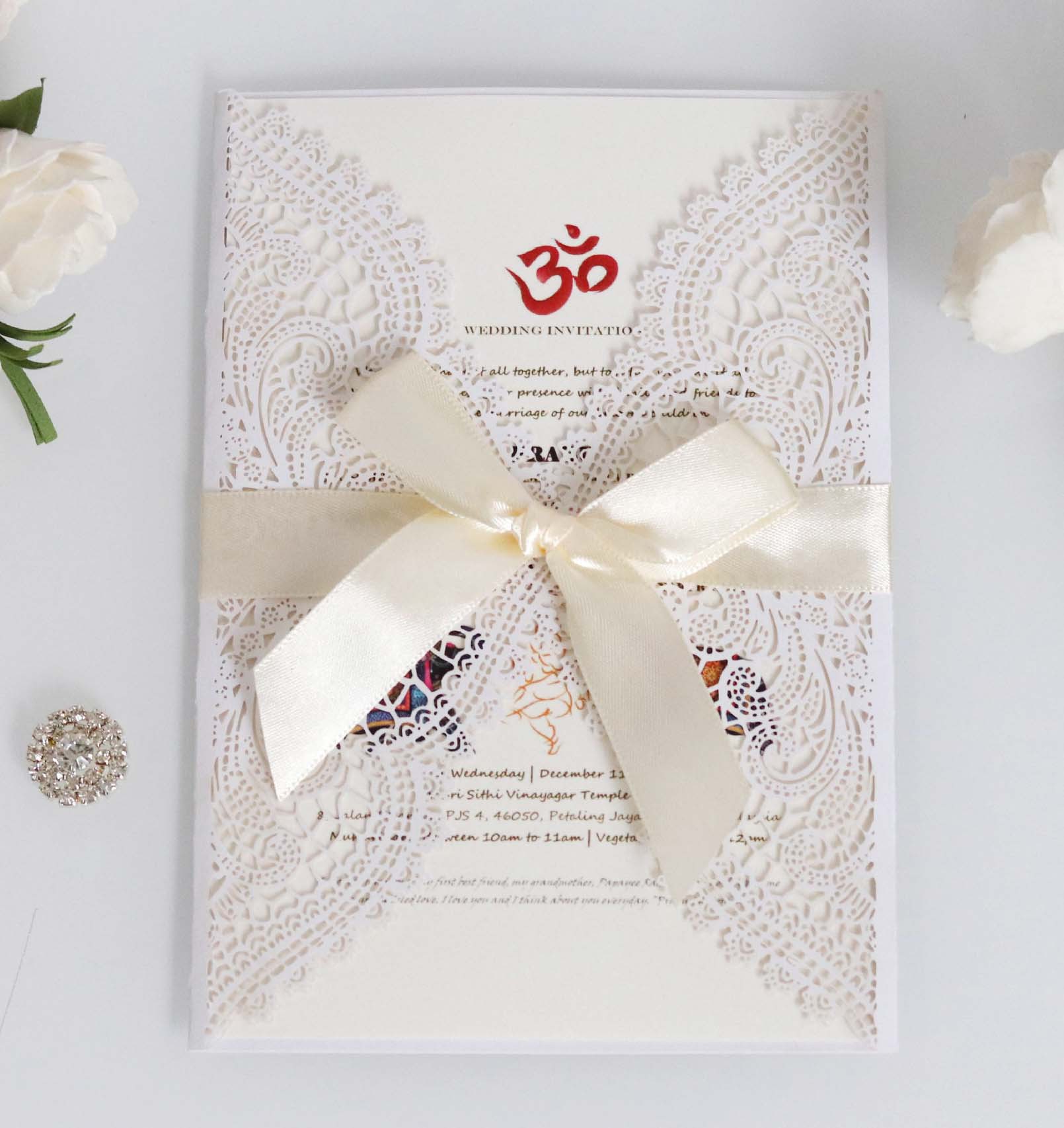 欧式结婚请柬激光镂空白色蕾丝花贺卡邀请函封套定制请帖卡片