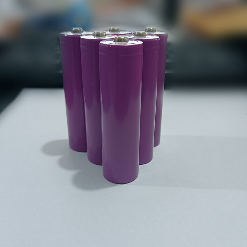 弘力18650充电锂电池3.7v 锂离子电池 强光手电筒锂电池 激光笔