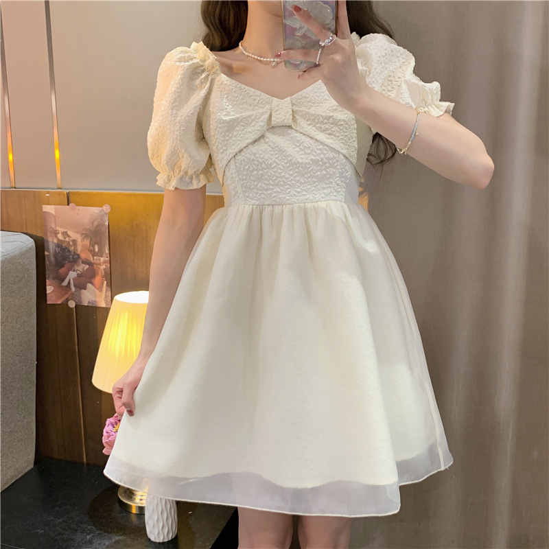 一字领露肩公主裙图片