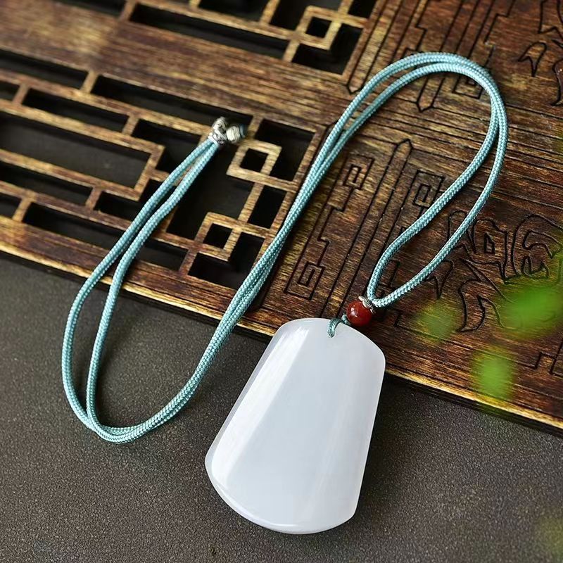 天然金丝玉石吊坠新疆白玉吊坠羊脂白玉原石平安无事牌古风玉佩