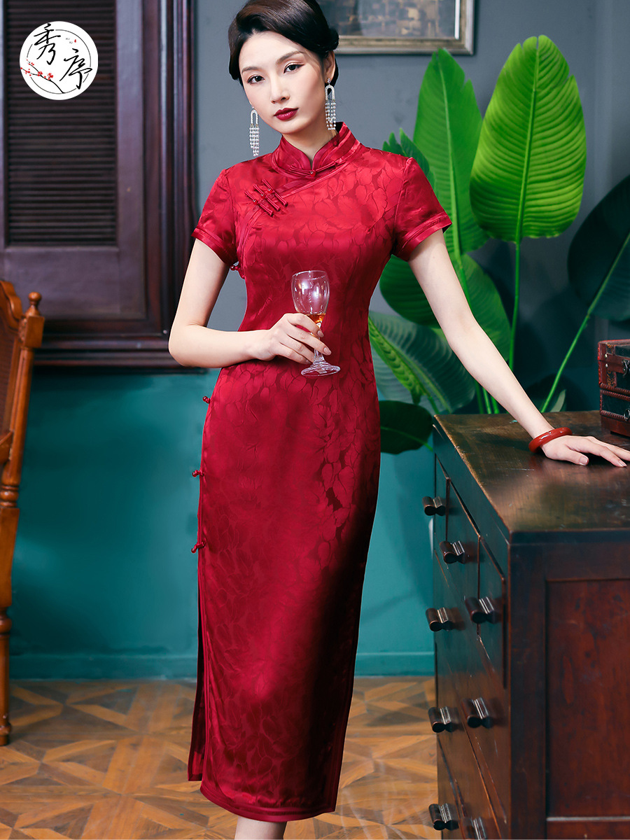 新款真丝改良旗袍喜妈妈夏季礼服年轻婆婆婚宴装红色