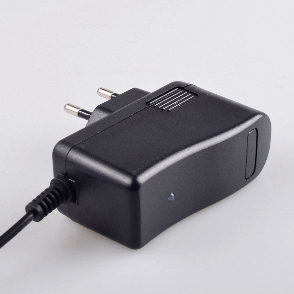 工厂现货45v1a手电筒矿灯探照灯充电器5v头灯充电器现货可过认证