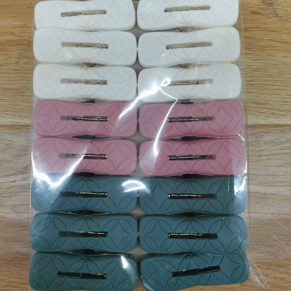 seamless windproof clip clothes pin socks little clip plastic clothes pin fixed little clip