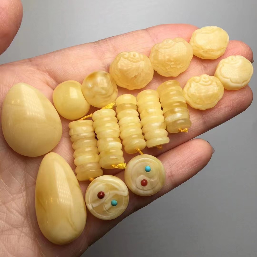 天然琥珀蜜蜡如意八卦隔片墩子diy配饰蜡质饱满蜜蜡混搭配件货源