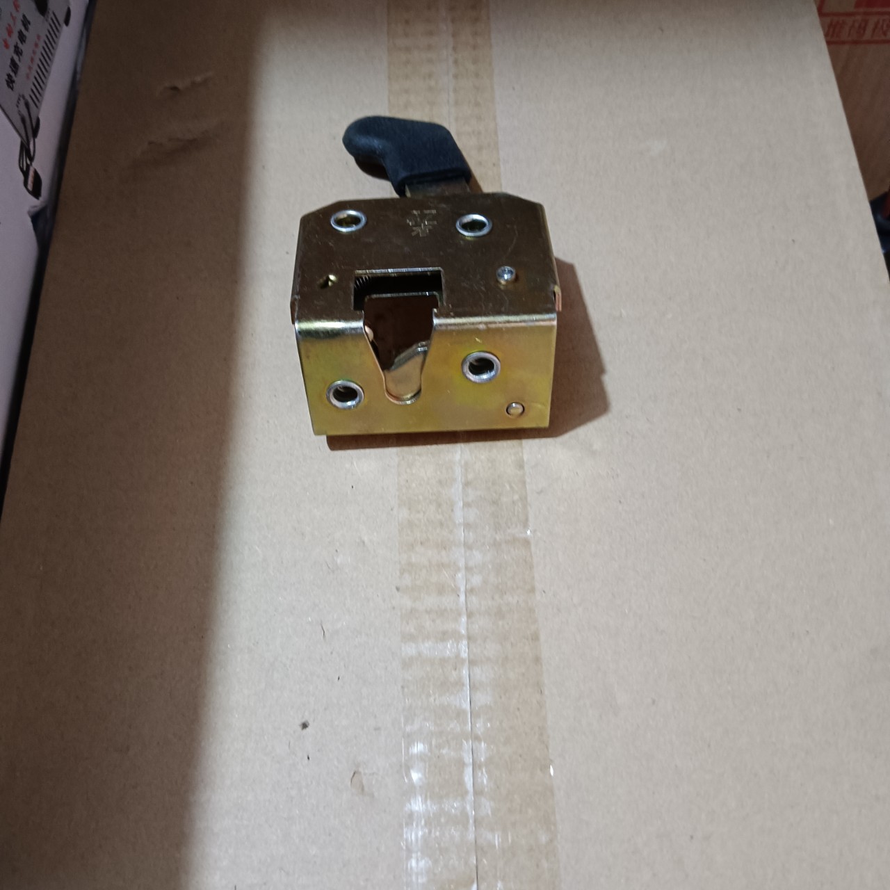 电动三轮棚车门锁三轮车门锁电动轿车门锁电动四轮门锁