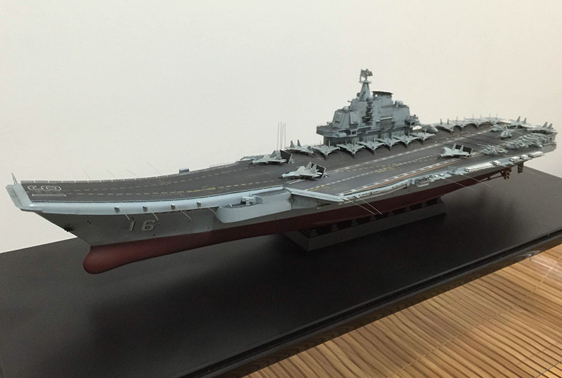 003航母新款 福特级小号手拼装军舰军事模型摆件仿真辽宁舰 1/35