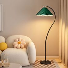 落地灯vintage法式复古奶油客厅卧室床头立式台灯日式百褶氛围灯