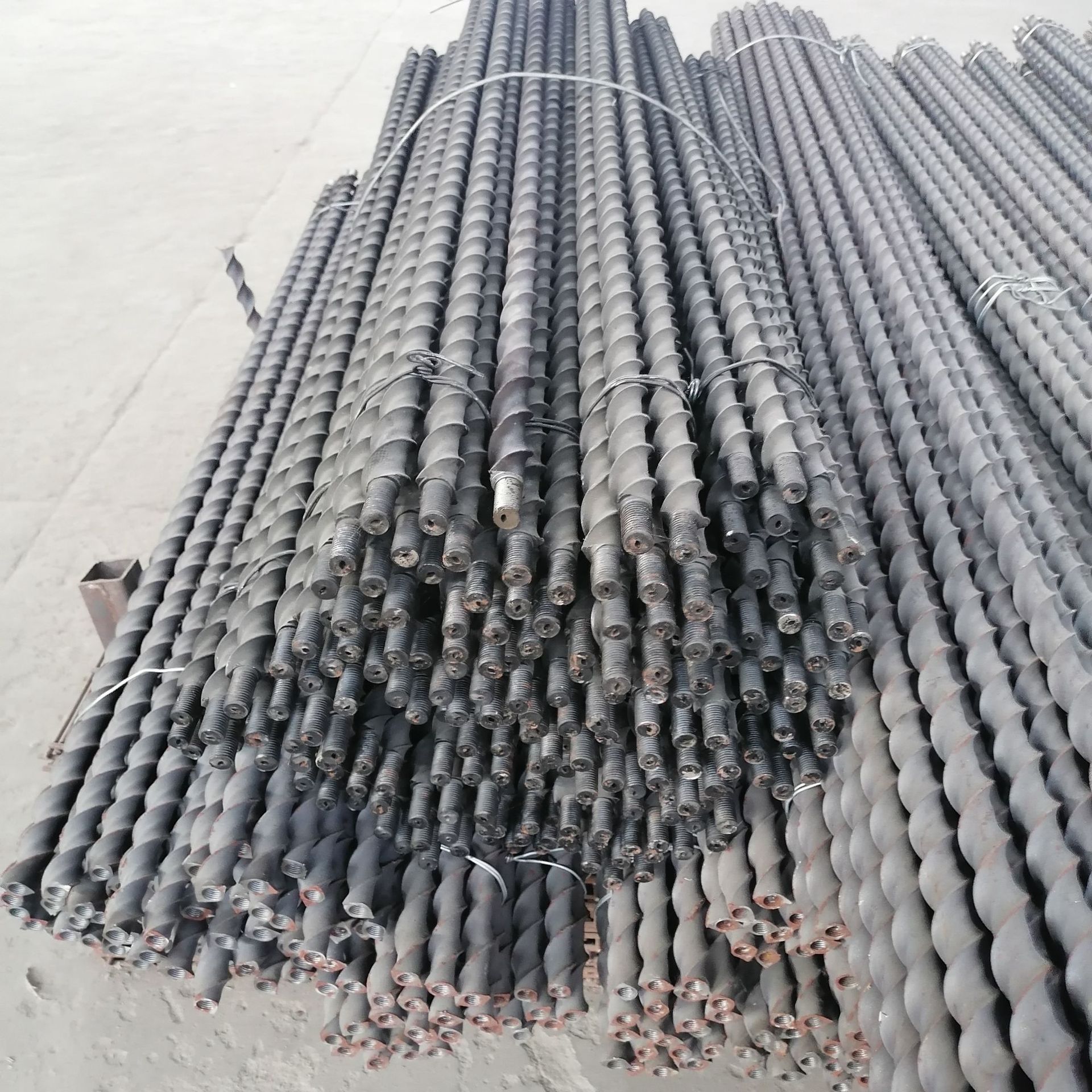 0成交0只矿用凿岩钎杆  风钻头 锚杆 锚杆钻头 球齿钻头 诚信经营