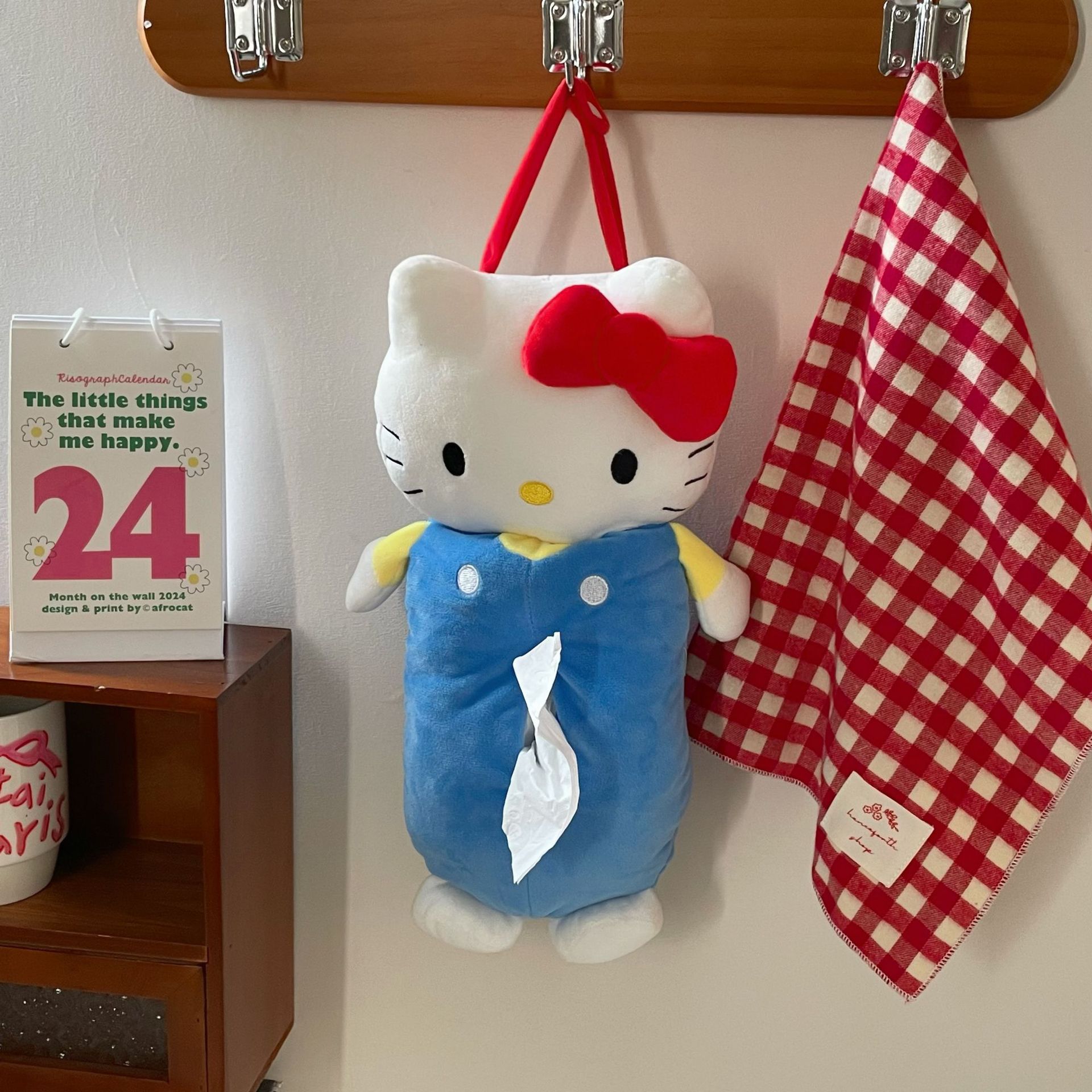 hellokitty悬挂式抽纸袋卫生间抽纸盒免打孔可爱公仔洗脸巾收纳袋