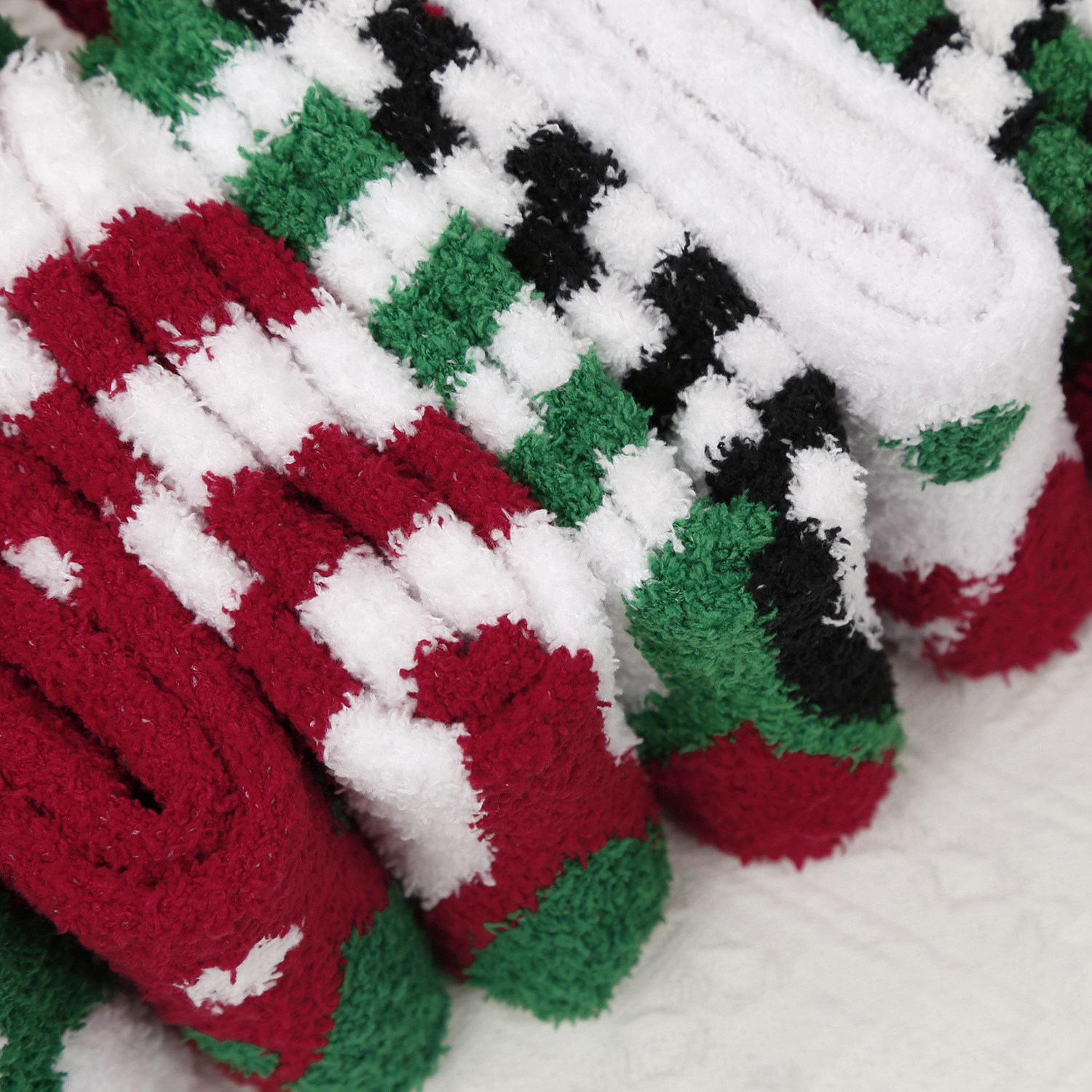 Christmas Socks All-Matching Women's Autumn and Winter Mid-Calf Length Socks Cotton Fleece-Lined Thick Socks Coral Fleece Warm Cute Velvet Socks