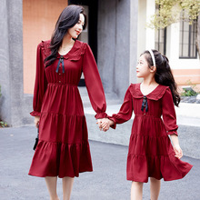 2808亲子装秋装韩版洋气时尚大红色喜庆新年连衣裙母女装一件代发