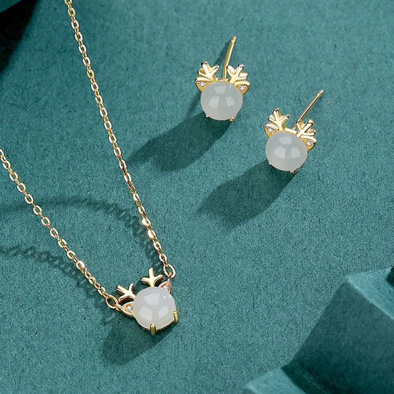 品歌s925纯银镶天然和田玉幸运小麋鹿吊坠国潮复古中国风耳钉项链