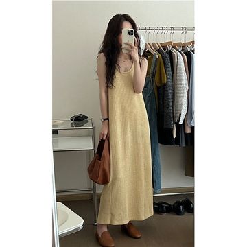 港式设计华夫格吊带连衣裙女秋小众复古无袖气质休闲打底直筒长裙