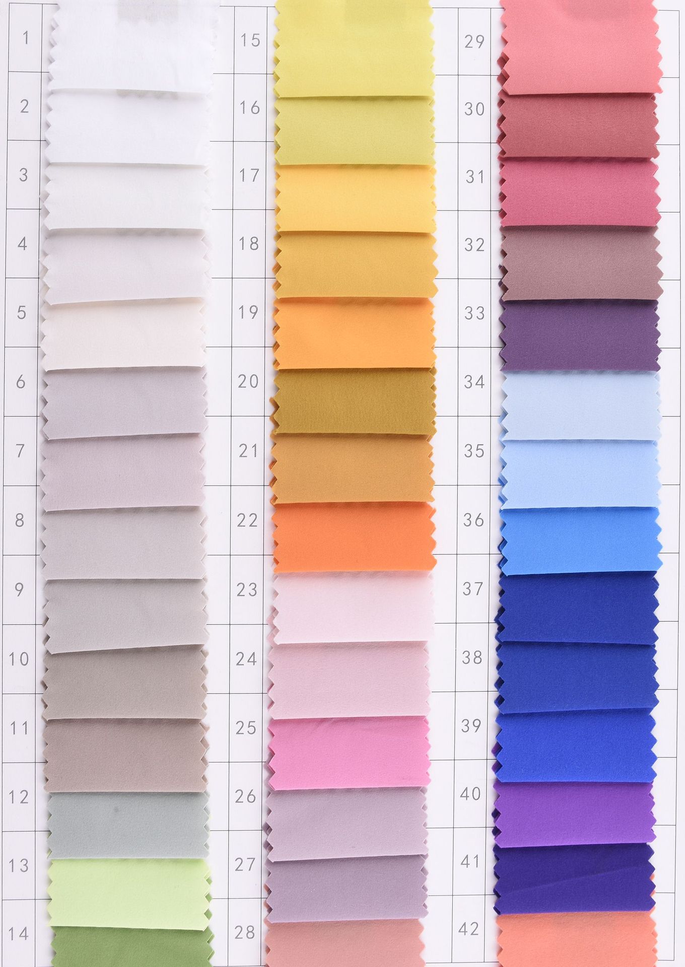 75d涤纶四面弹色丁布棉感t800色丁布色丁面料夹克大衣女装面料