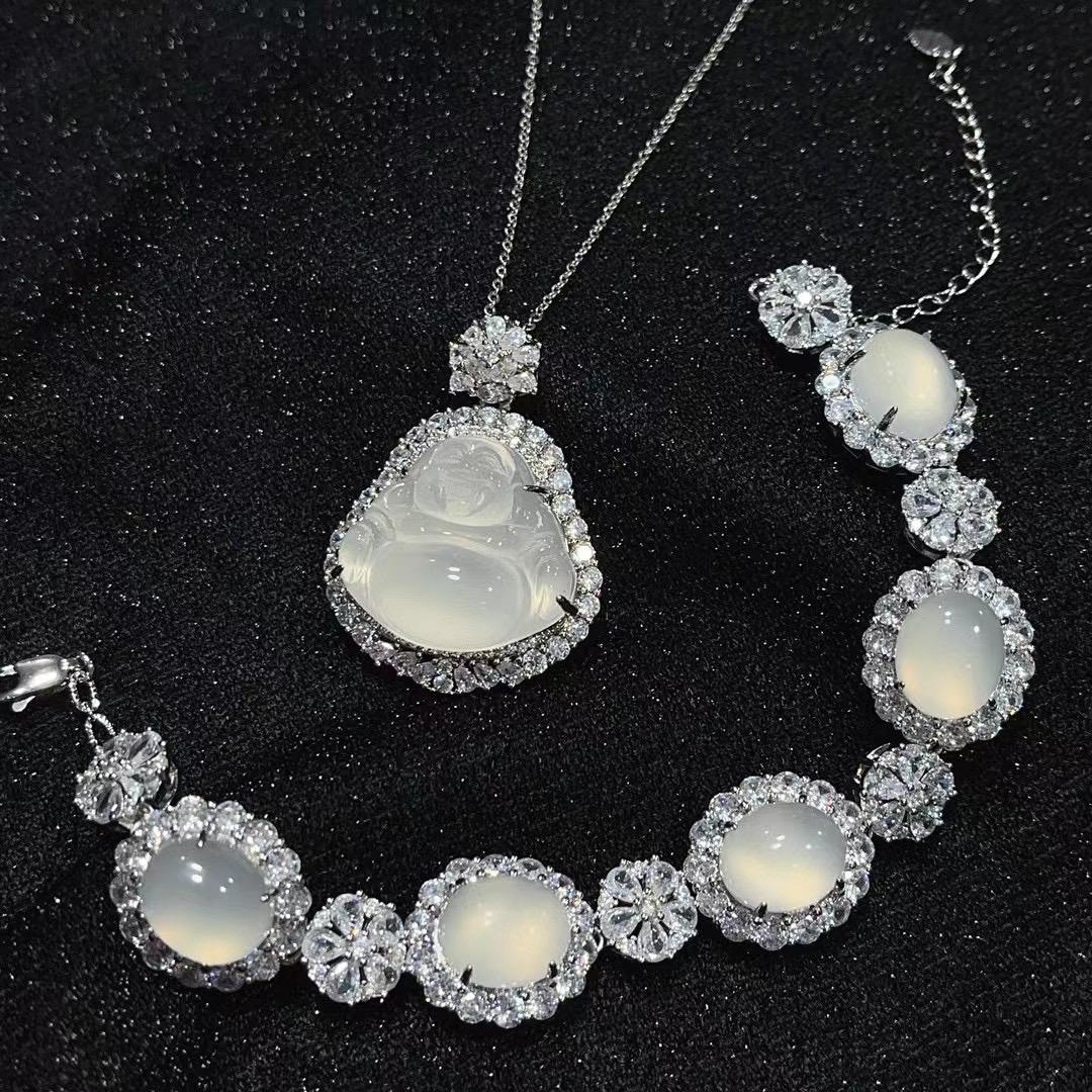 天然精品白玛瑙佛公吊坠白玉髓手链套装饰品大肚佛吊坠挂件毛衣链