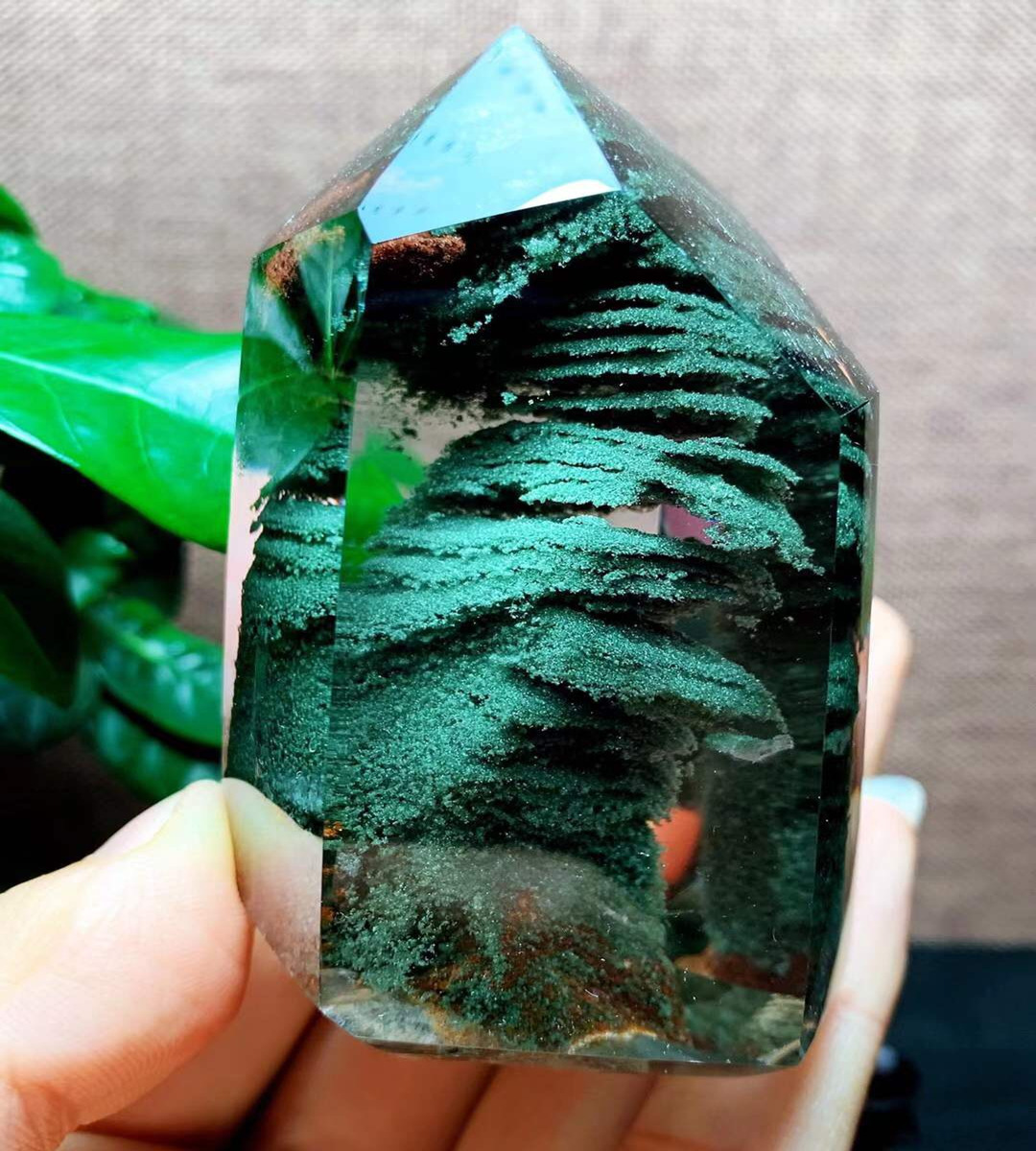 天然巴西绿幽灵水滴千层山翠绿幽灵原石摆件全包裹体聚宝盆千层山