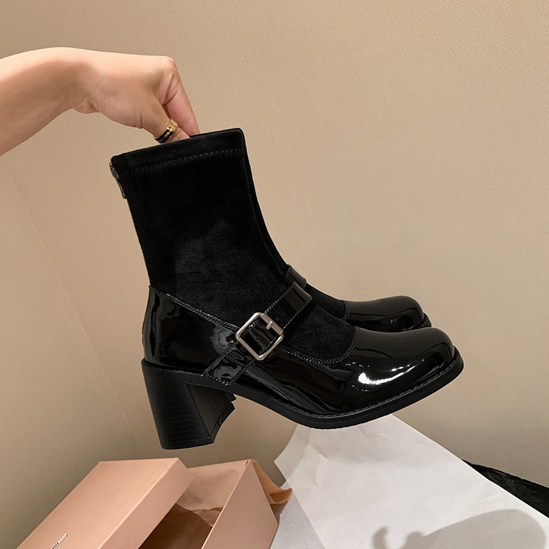 时尚黑色漆皮玛丽珍高跟短靴2023秋季新款弹力瘦瘦靴女粗跟袜靴子
