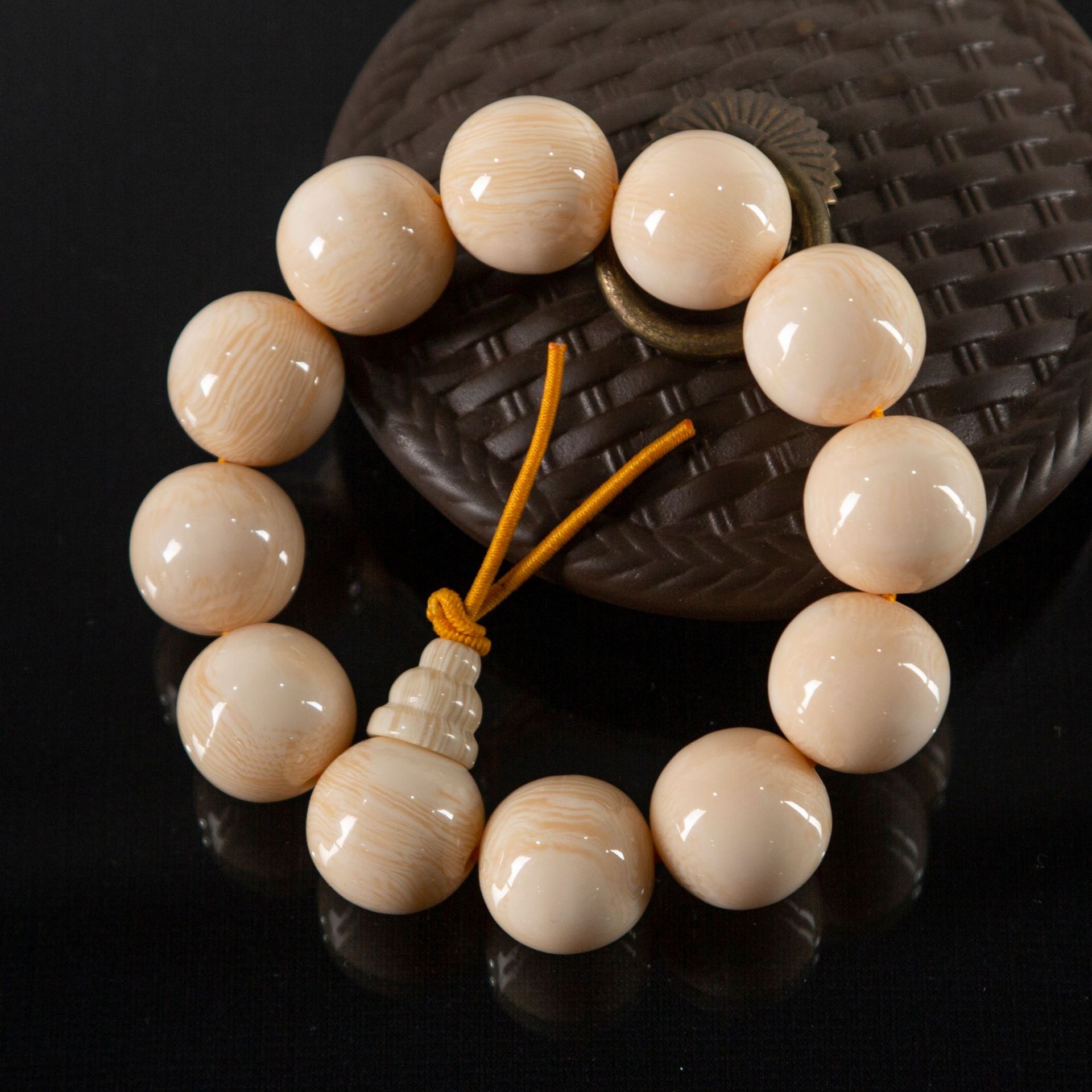 直播货源仿猛犸象牙佛珠手串 文玩男士手链象牙果散珠网红爆款