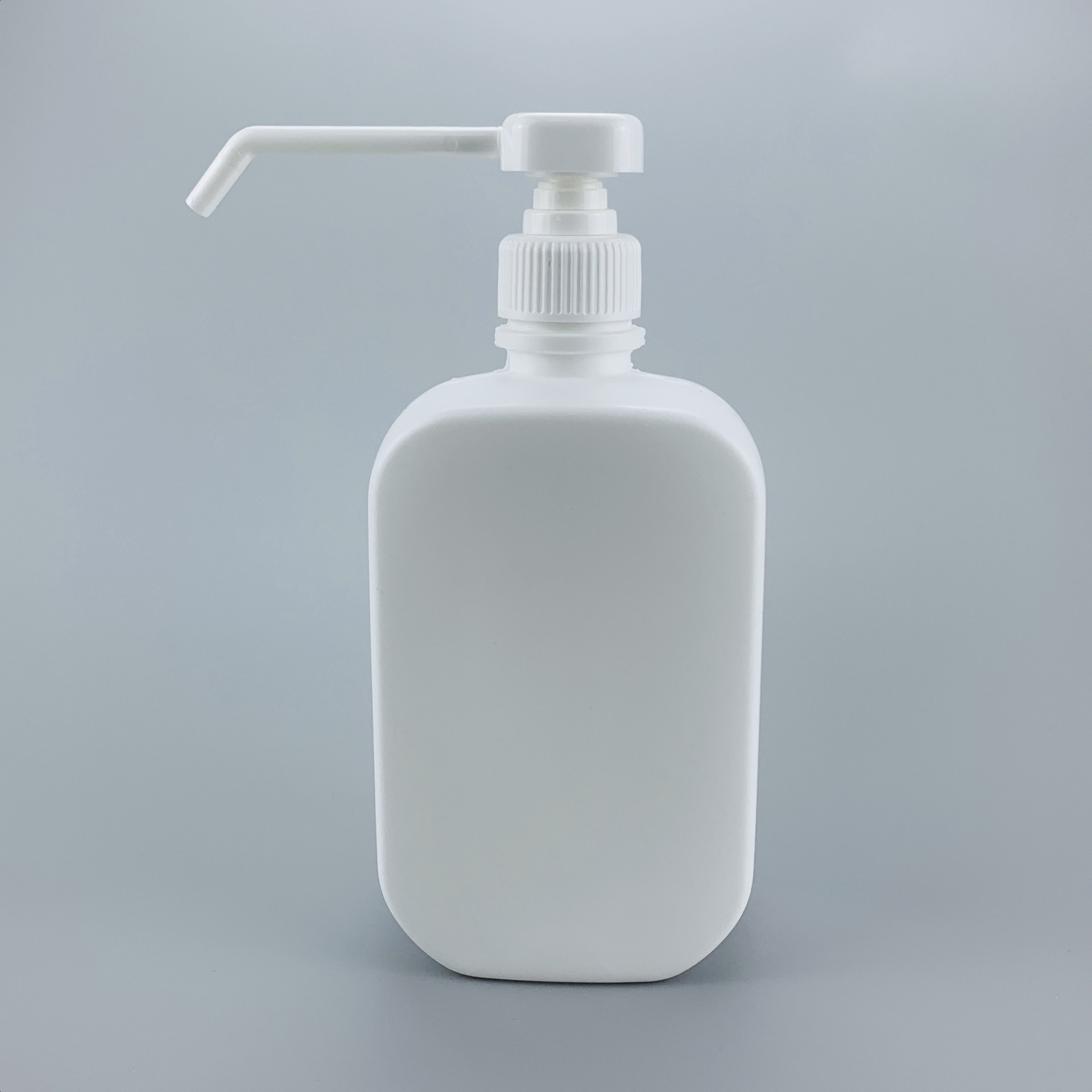 厂家出售 500ml消毒水瓶pe方形塑料瓶凝胶洗手液瓶长嘴压泵消毒瓶