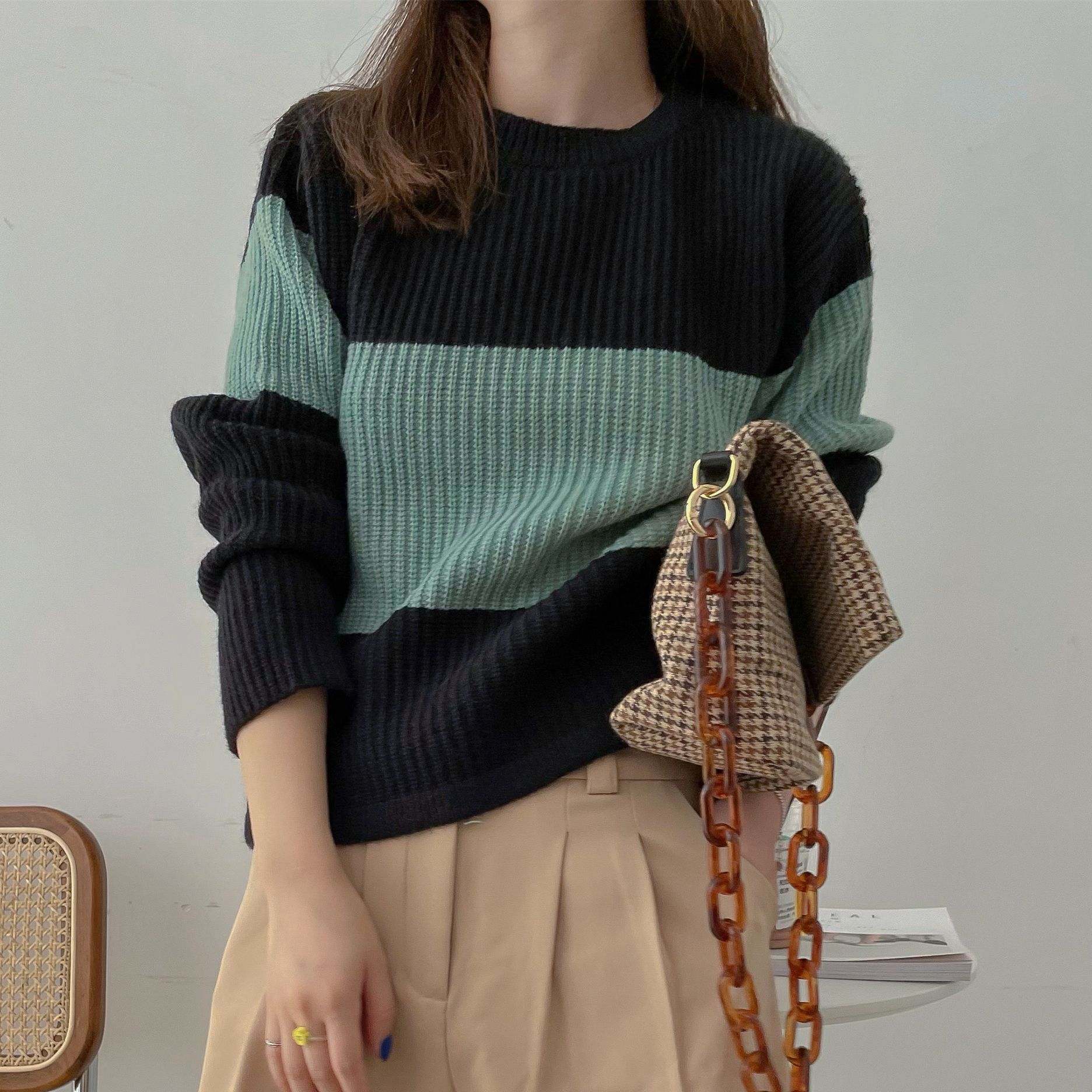 毛衣针织衫女 条纹拼色2021秋冬款韩版圆领宽松复古套头上衣女