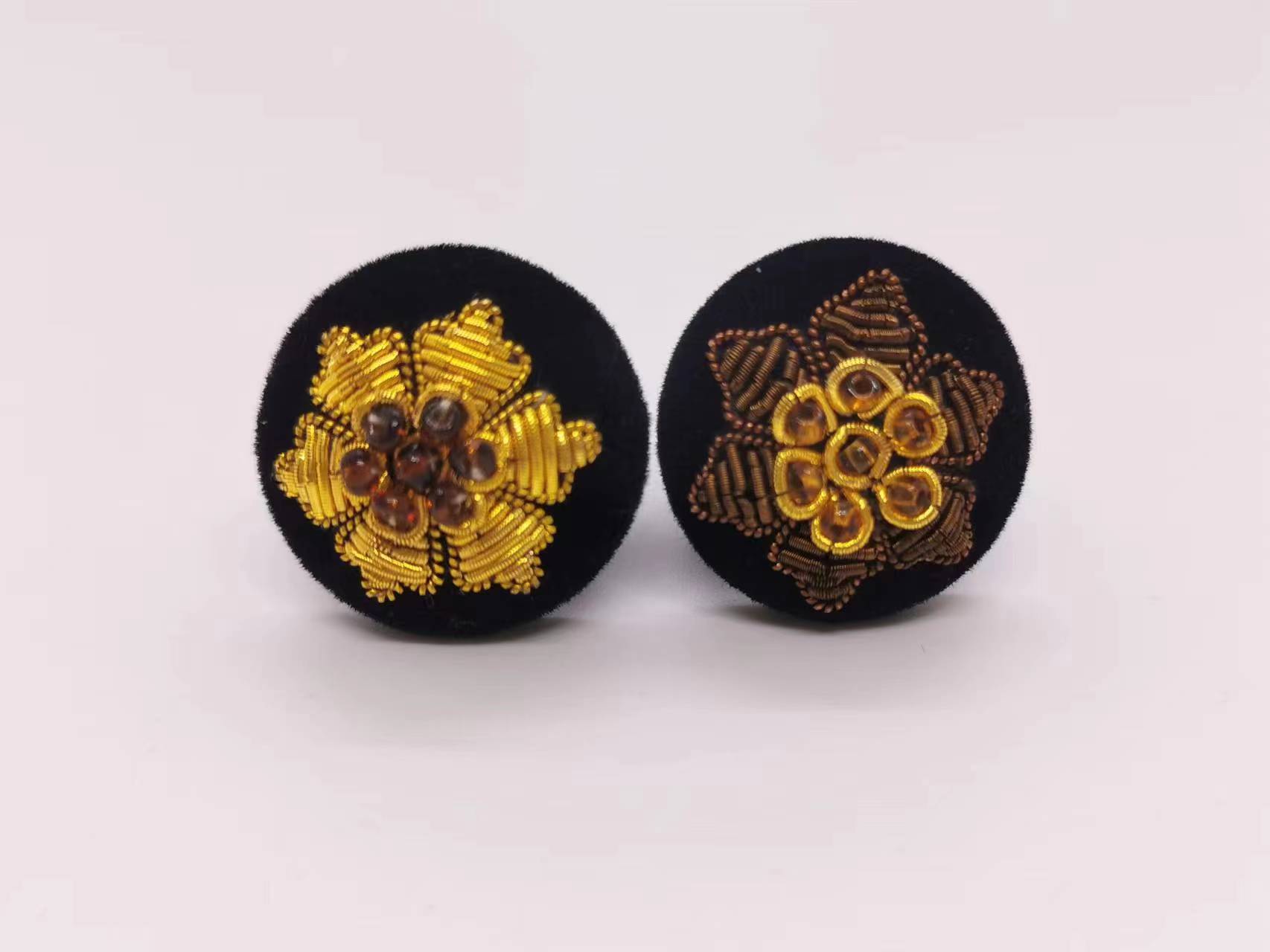 印度丝手工刺绣纽扣布包钮扣专业立体刺绣手缝羊绒衫扣子服饰配件