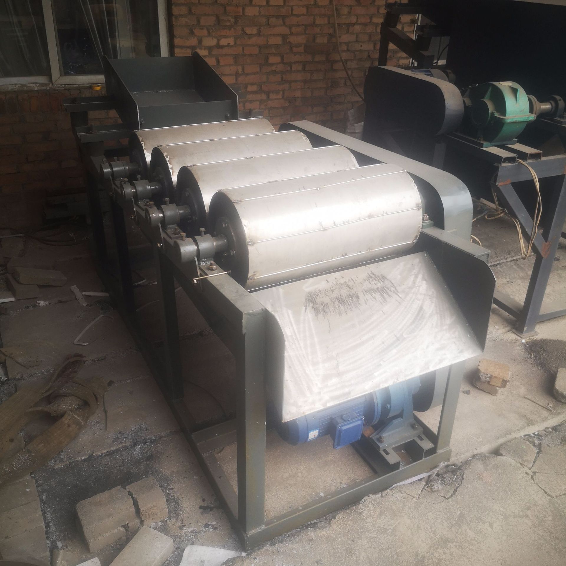 钢渣钢灰硫酸渣磨料矿石回收分选设备06