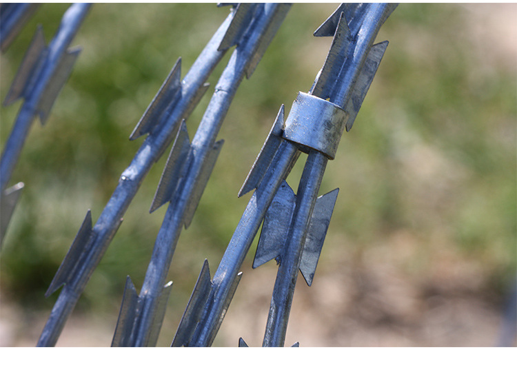 刀片刺绳热镀锌带刺铁丝 螺旋防攀爬刺筒 机场庭院防盗滚筒铁蒺藜