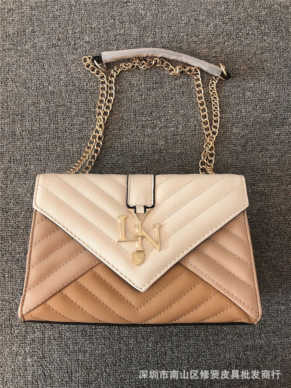 lyn 新款尖盖头车缝线 链条包 单肩斜挎女包 instock-阿里巴巴