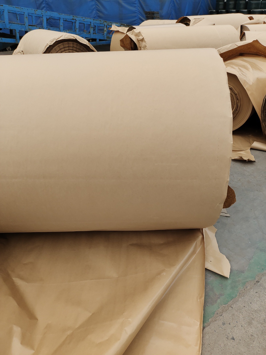 进口瓦楞纸 瓦楞芯纸 进口箱板纸 日本挂面牛卡-阿里巴巴