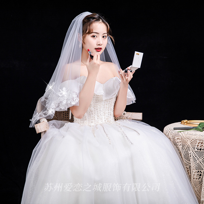 头纱新娘主婚纱中长款蕾丝花边新娘结婚纱拍照双层素纱蓬蓬蒙面